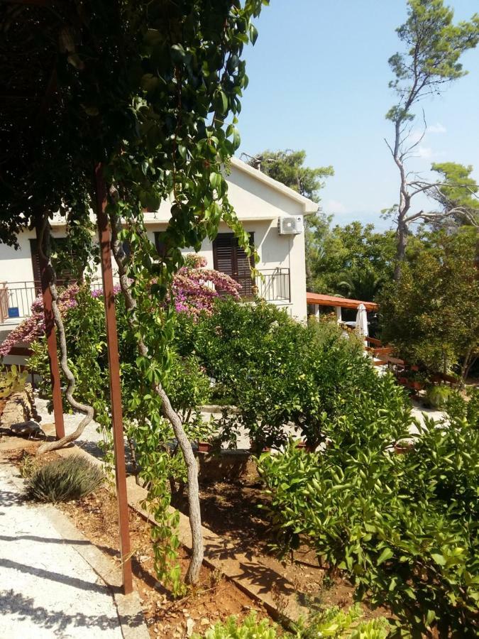 Manda Ljubetic Διαμέρισμα Sutivan Εξωτερικό φωτογραφία