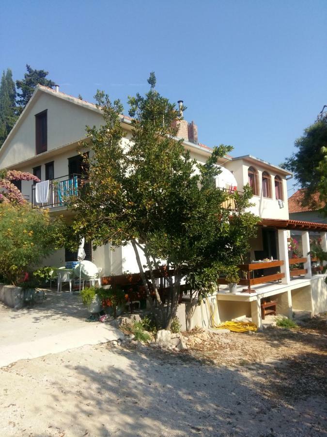 Manda Ljubetic Διαμέρισμα Sutivan Εξωτερικό φωτογραφία